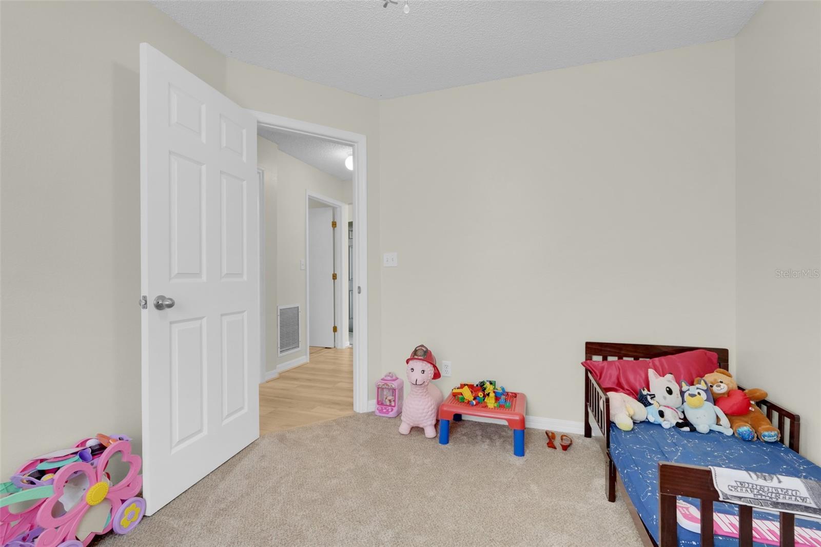 Image 13 of 17 For 2663 Winchester Circle