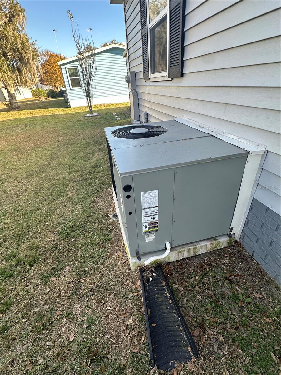 Image 16 of 19 For 619 Saint Andrews Boulevard