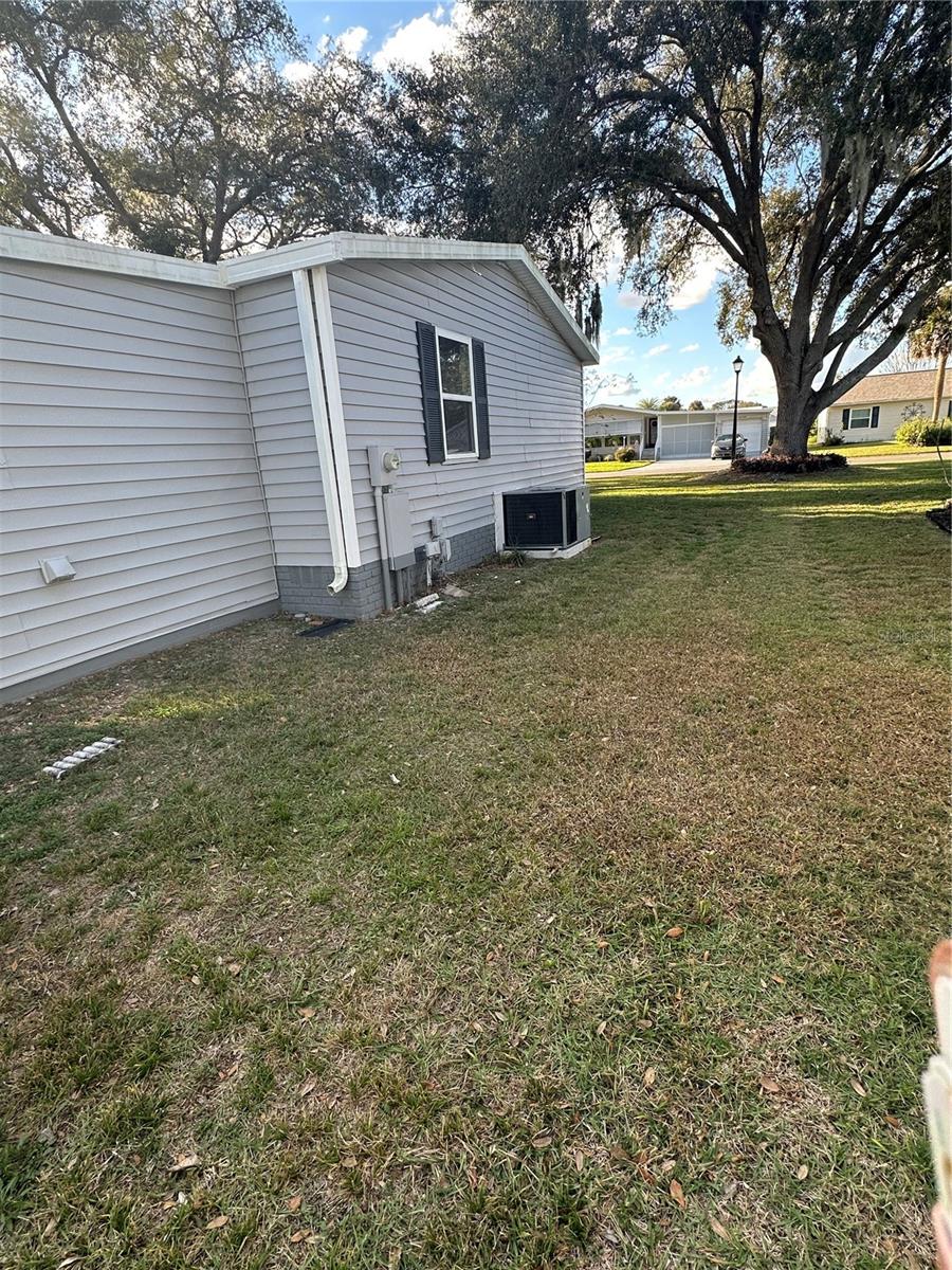 Image 18 of 19 For 619 Saint Andrews Boulevard