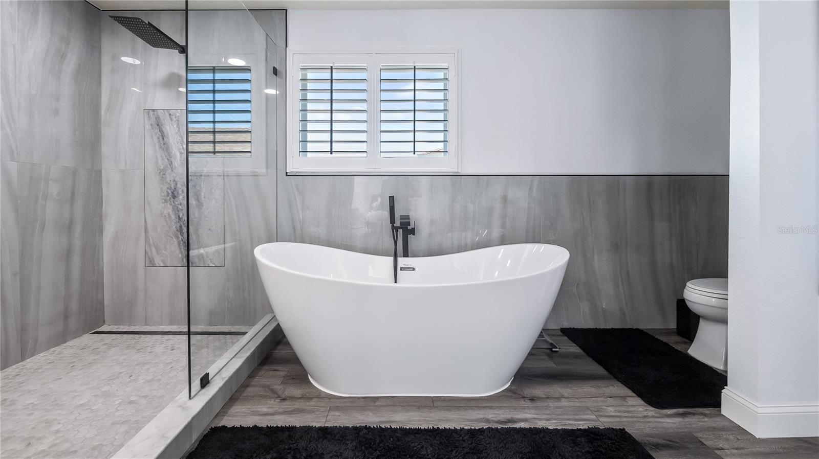 Image 29 of 50 For 736 Lake Douglas Drive