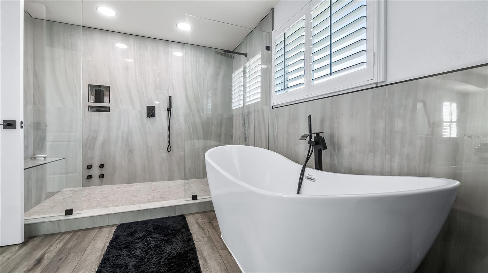 Image 32 of 50 For 736 Lake Douglas Drive