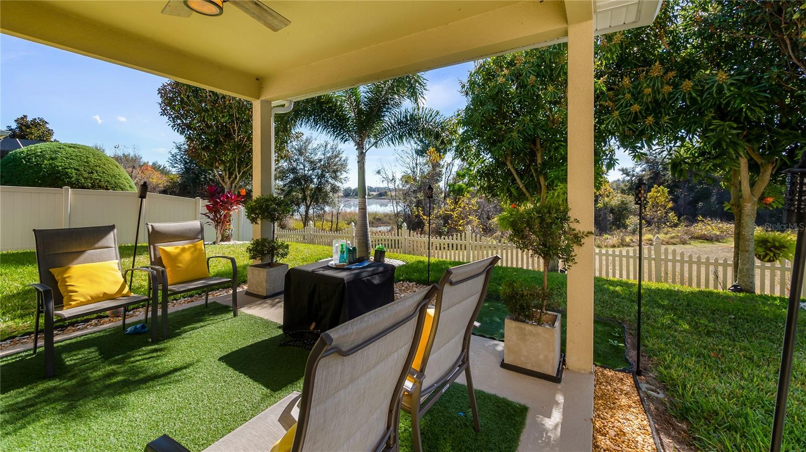 Image 4 of 50 For 736 Lake Douglas Drive