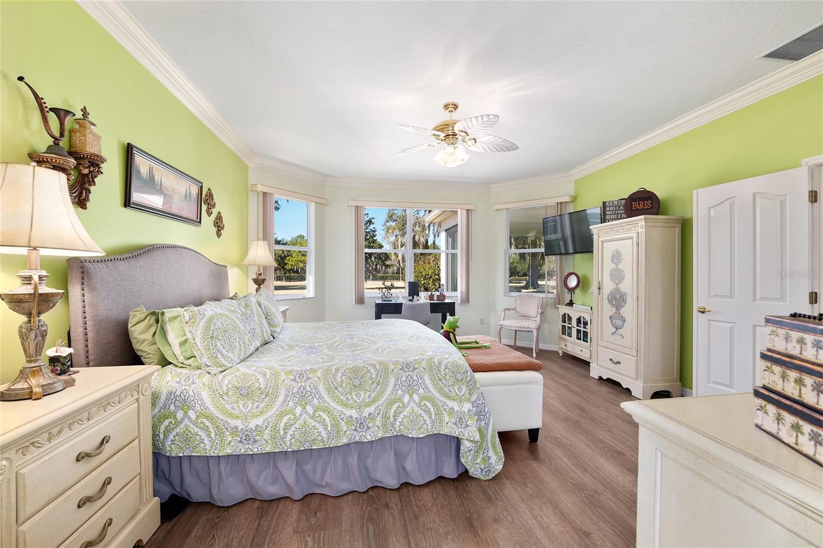 Image 46 of 87 For 1374 Patrick Place