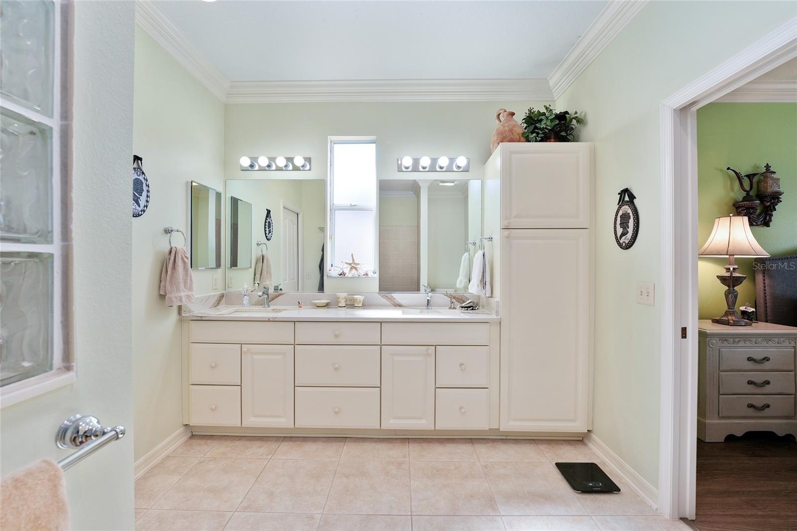 Image 48 of 87 For 1374 Patrick Place