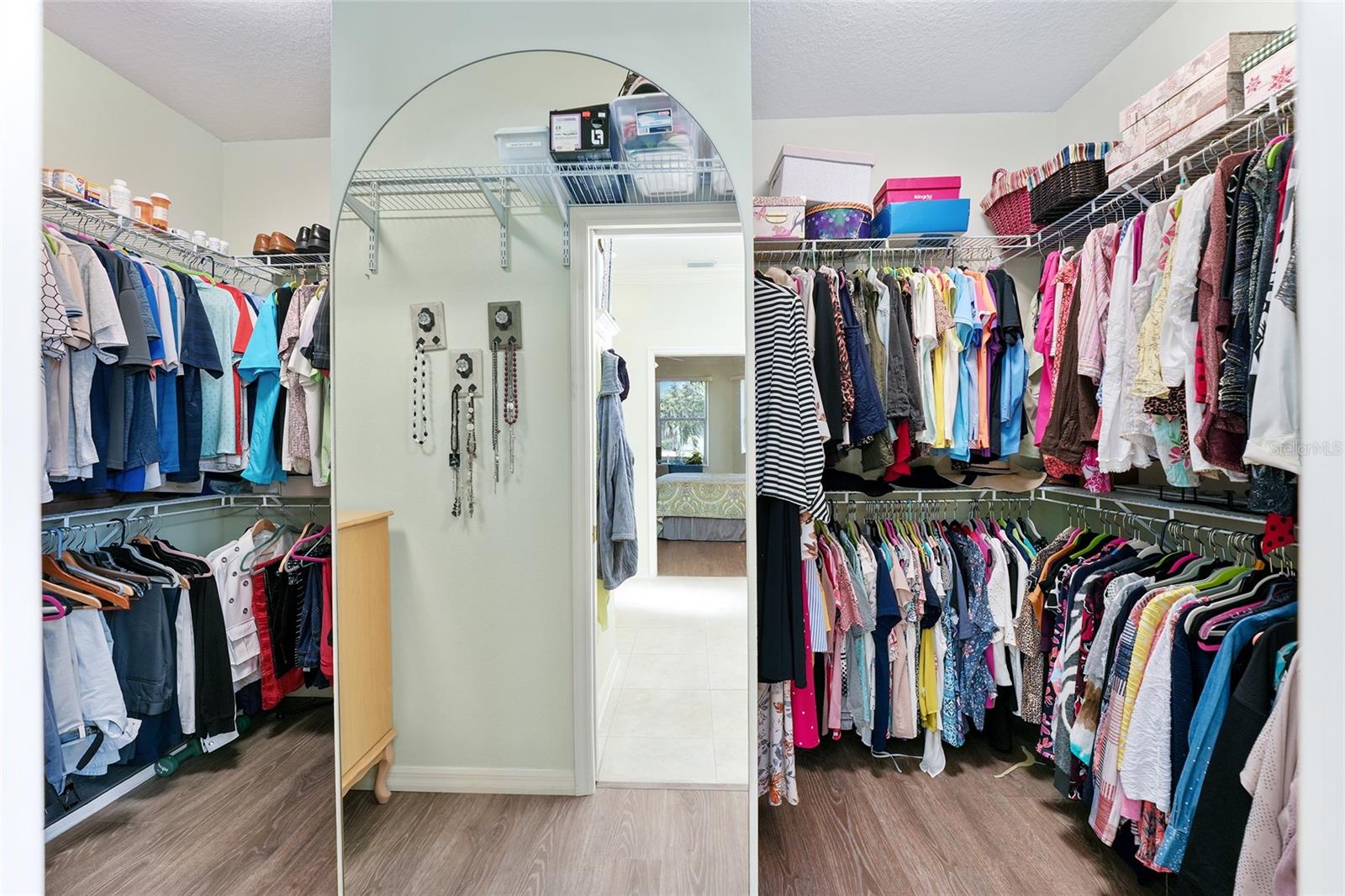 Image 53 of 87 For 1374 Patrick Place