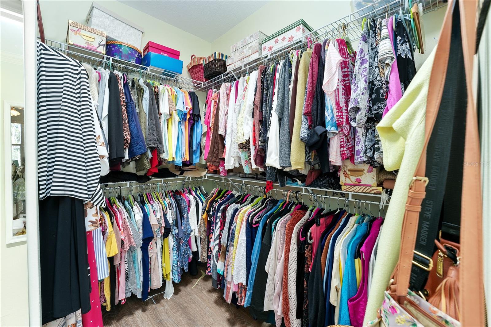 Image 54 of 87 For 1374 Patrick Place