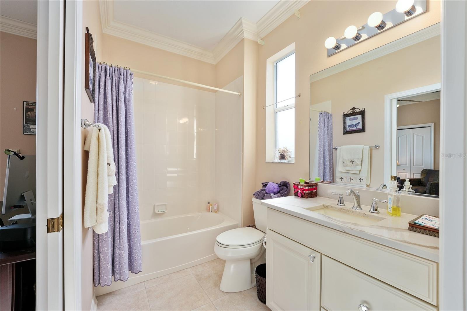 Image 73 of 87 For 1374 Patrick Place