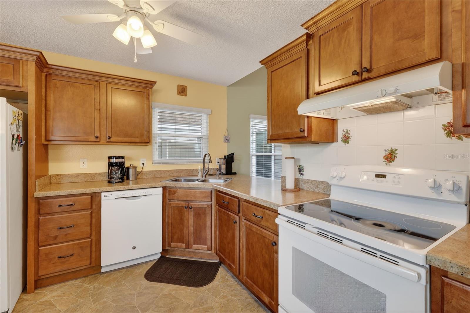 Image 13 of 31 For 4900 Heron Run Circle