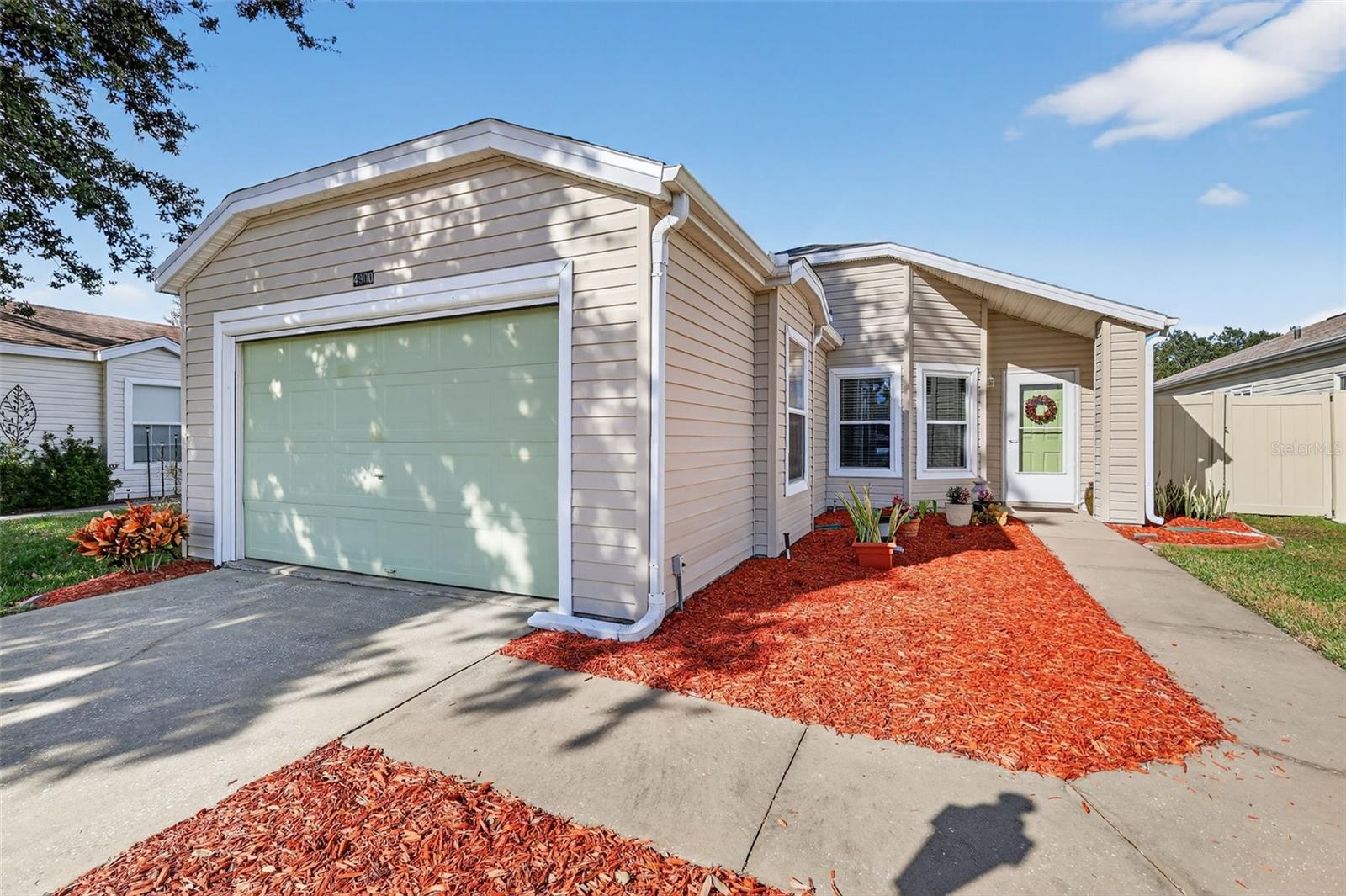 Image 3 of 31 For 4900 Heron Run Circle