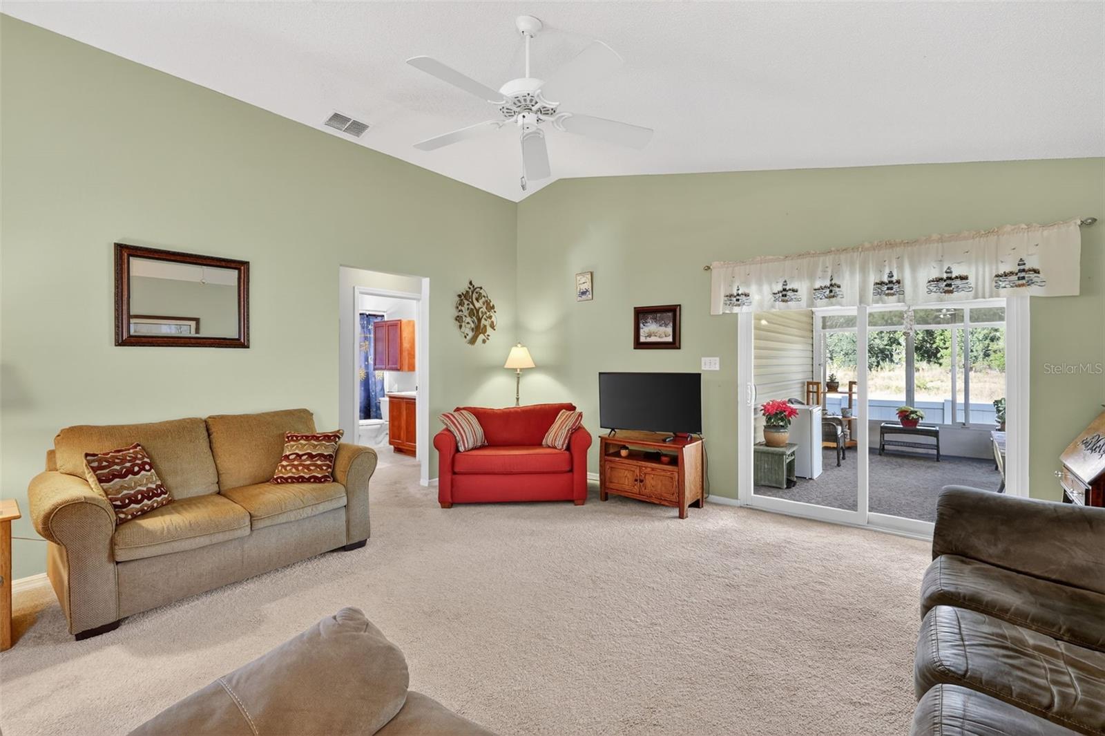 Image 7 of 31 For 4900 Heron Run Circle