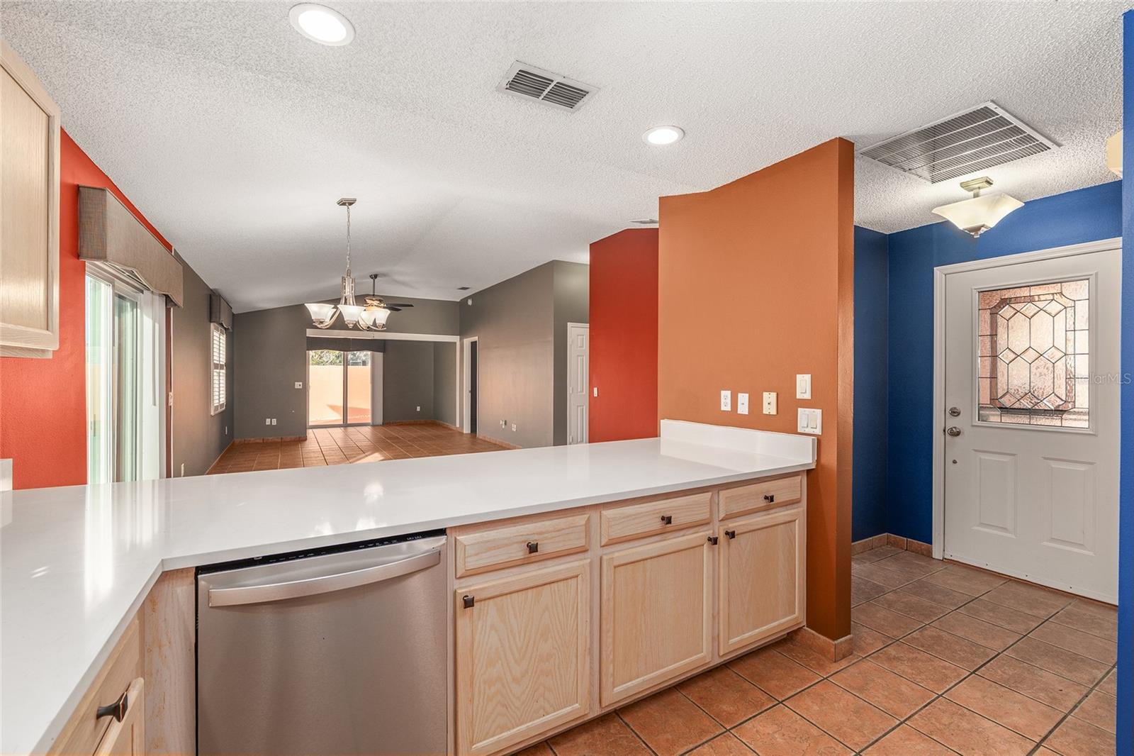 Image 28 of 66 For 620 Nuevo Leon Lane