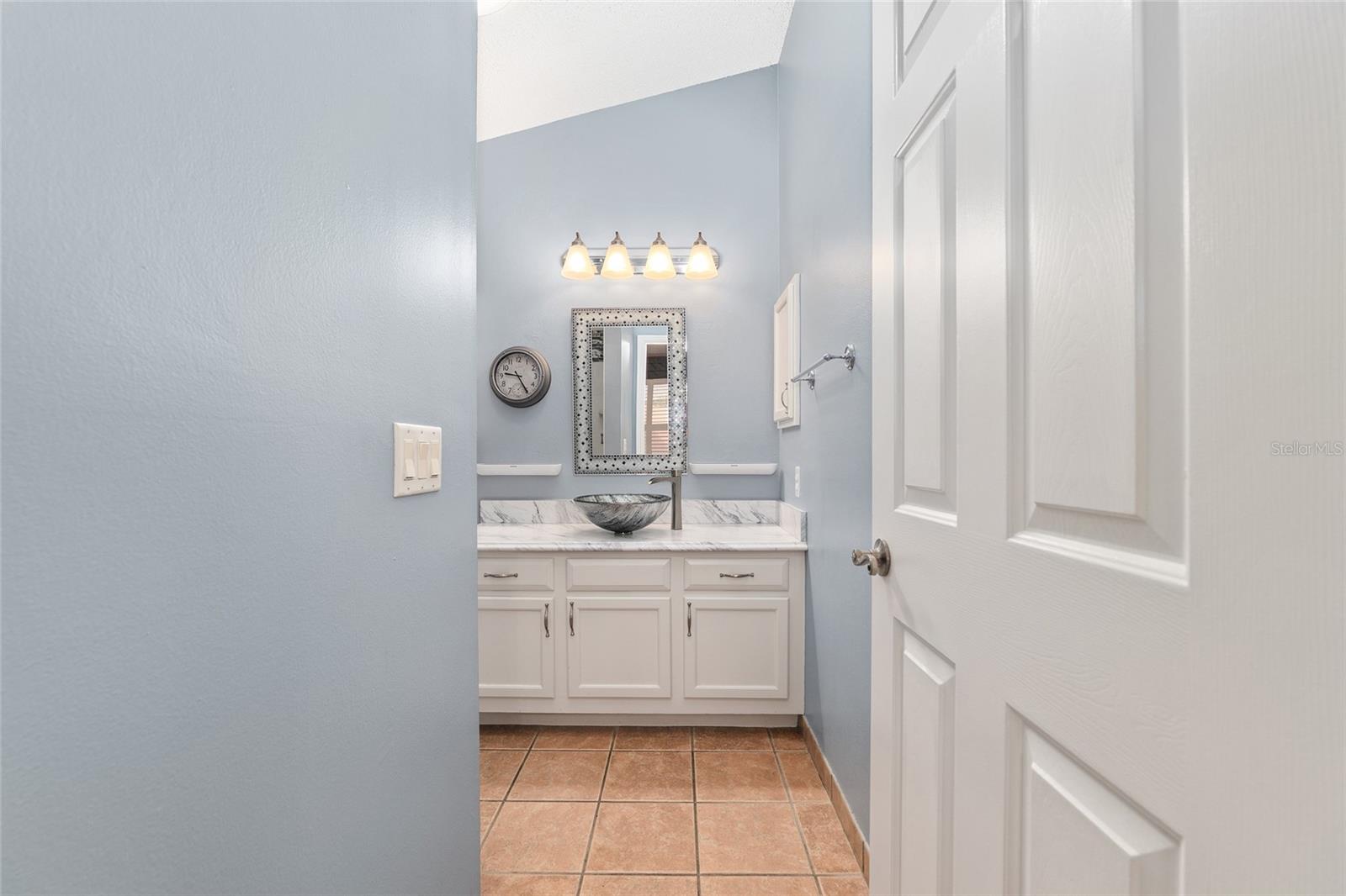 Image 32 of 66 For 620 Nuevo Leon Lane