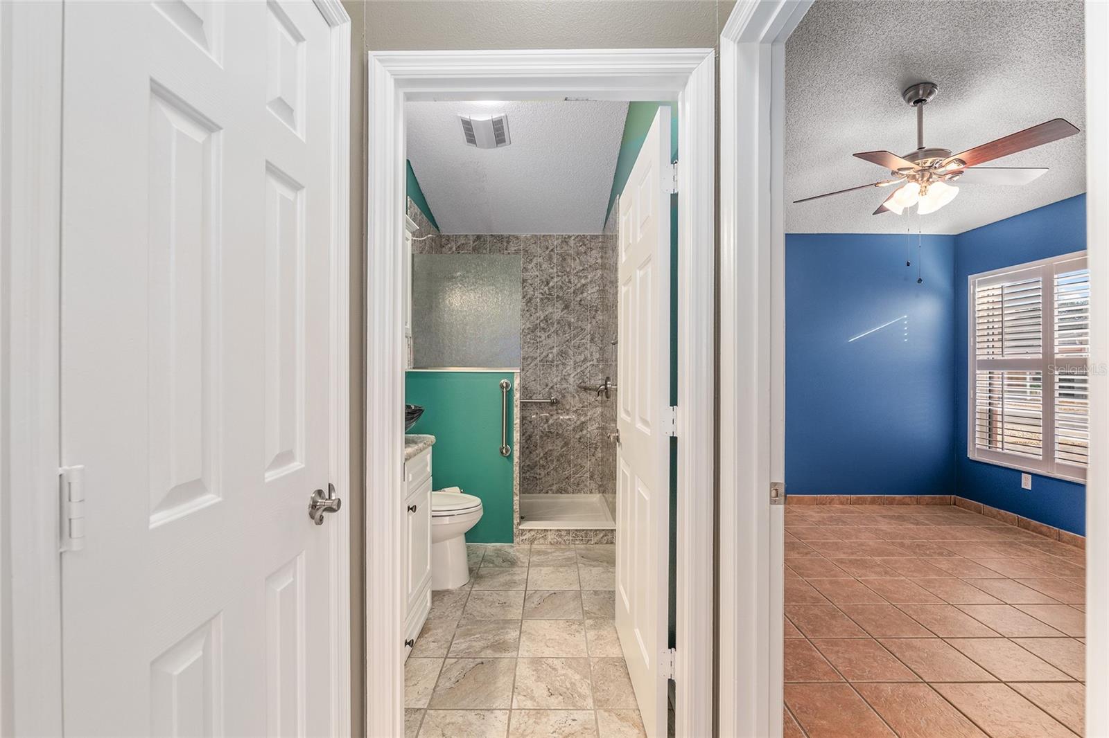 Image 37 of 66 For 620 Nuevo Leon Lane