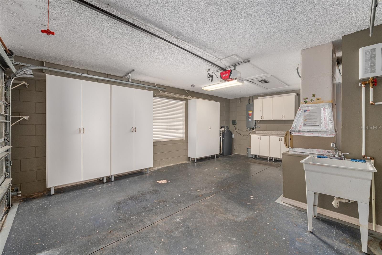 Image 43 of 66 For 620 Nuevo Leon Lane