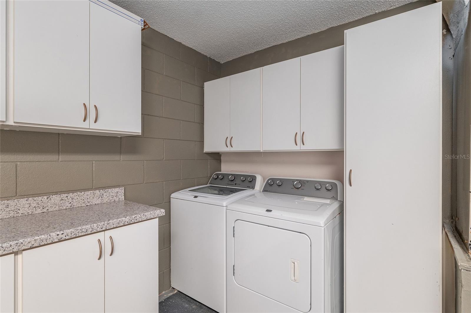 Image 44 of 66 For 620 Nuevo Leon Lane