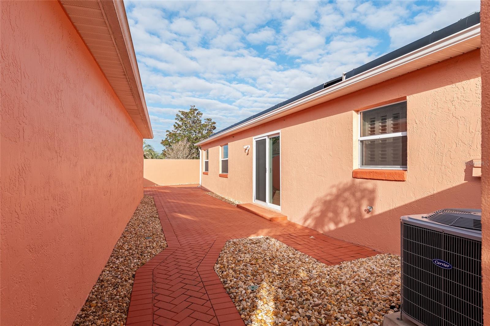 Image 52 of 66 For 620 Nuevo Leon Lane