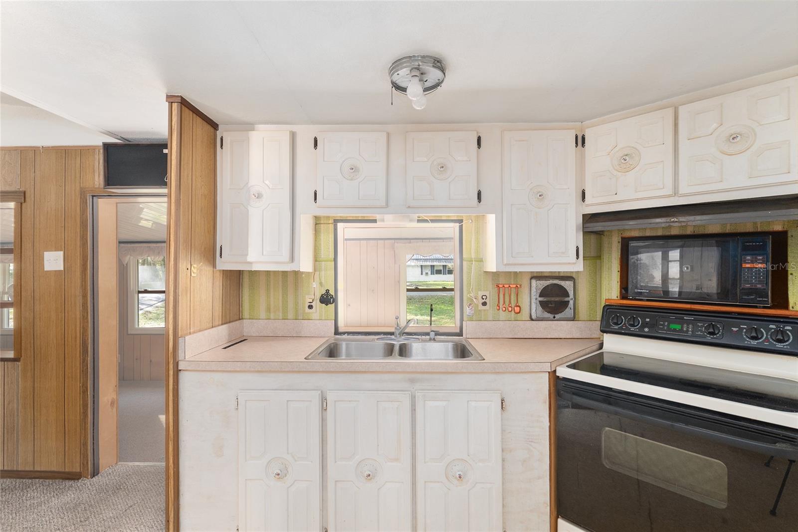 Image 18 of 81 For 3809 Cr 405n