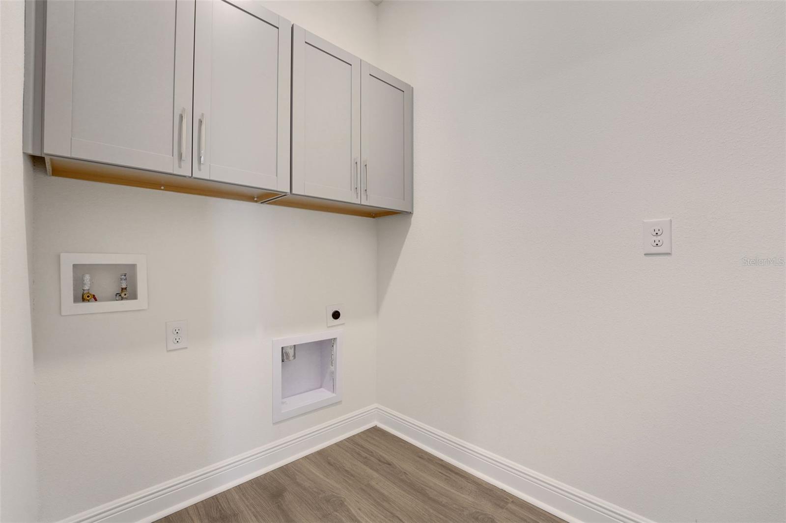 Image 41 of 52 For 7450 Sea Manatee Street