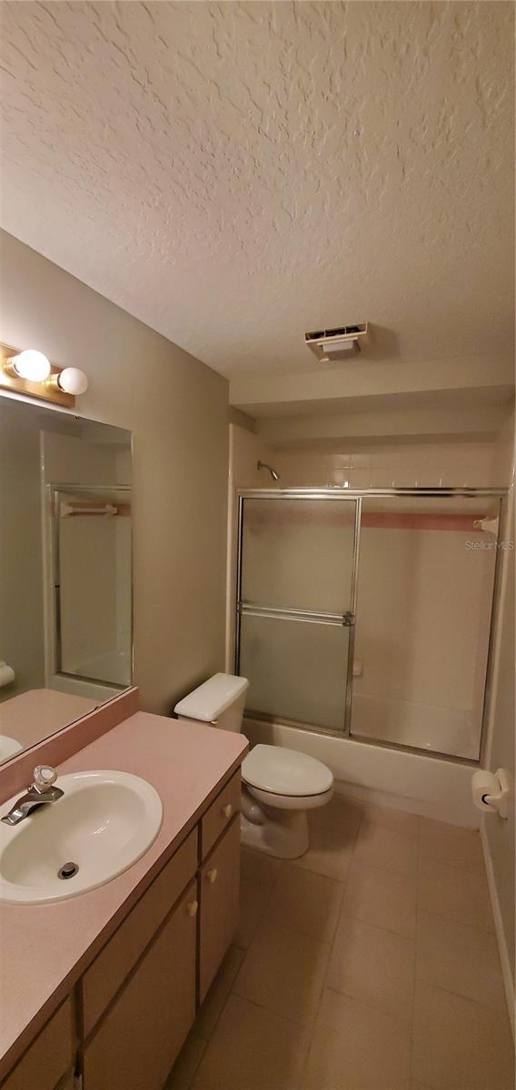 Image 10 of 17 For 913 Palm Forest Lane