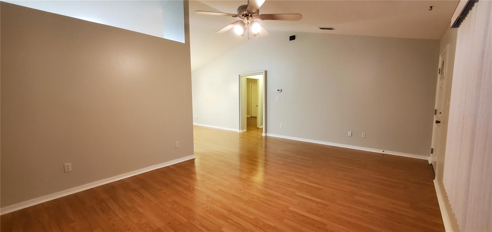 Image 9 of 17 For 913 Palm Forest Lane