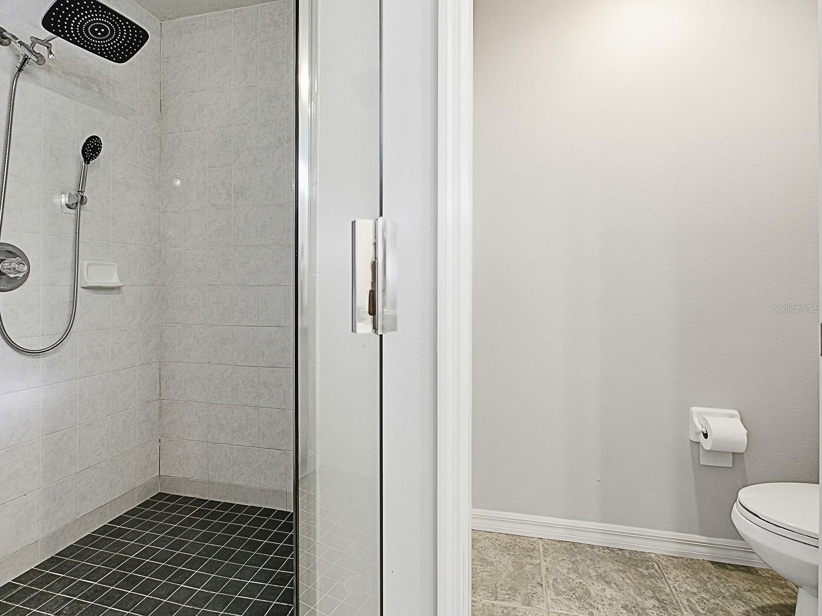 Image 21 of 41 For 8686 158th Street