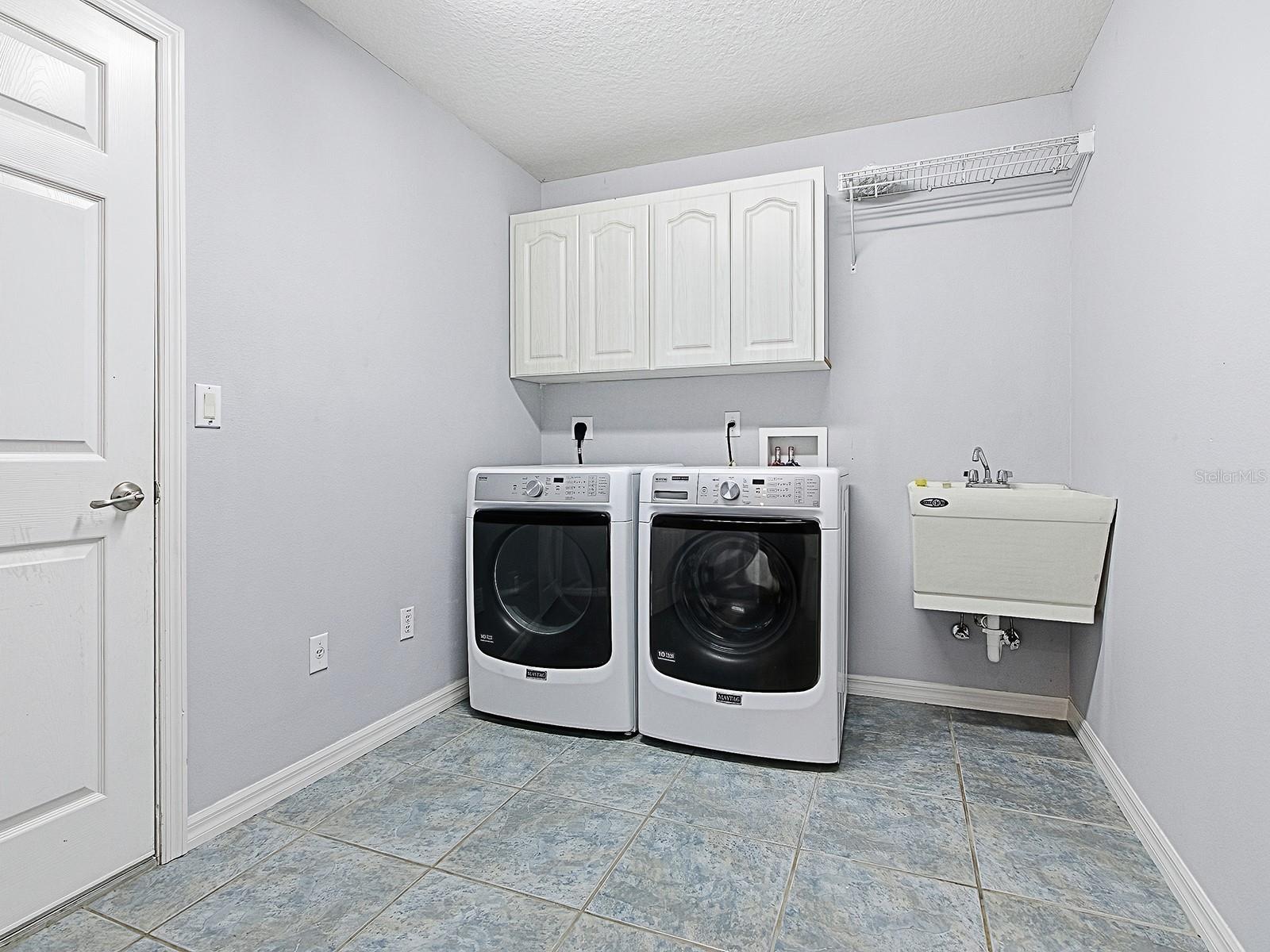 Image 23 of 41 For 8686 158th Street