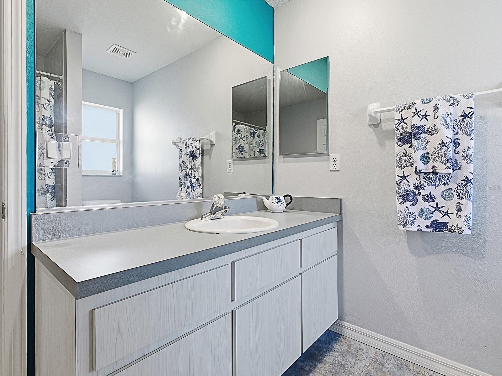 Image 27 of 41 For 8686 158th Street