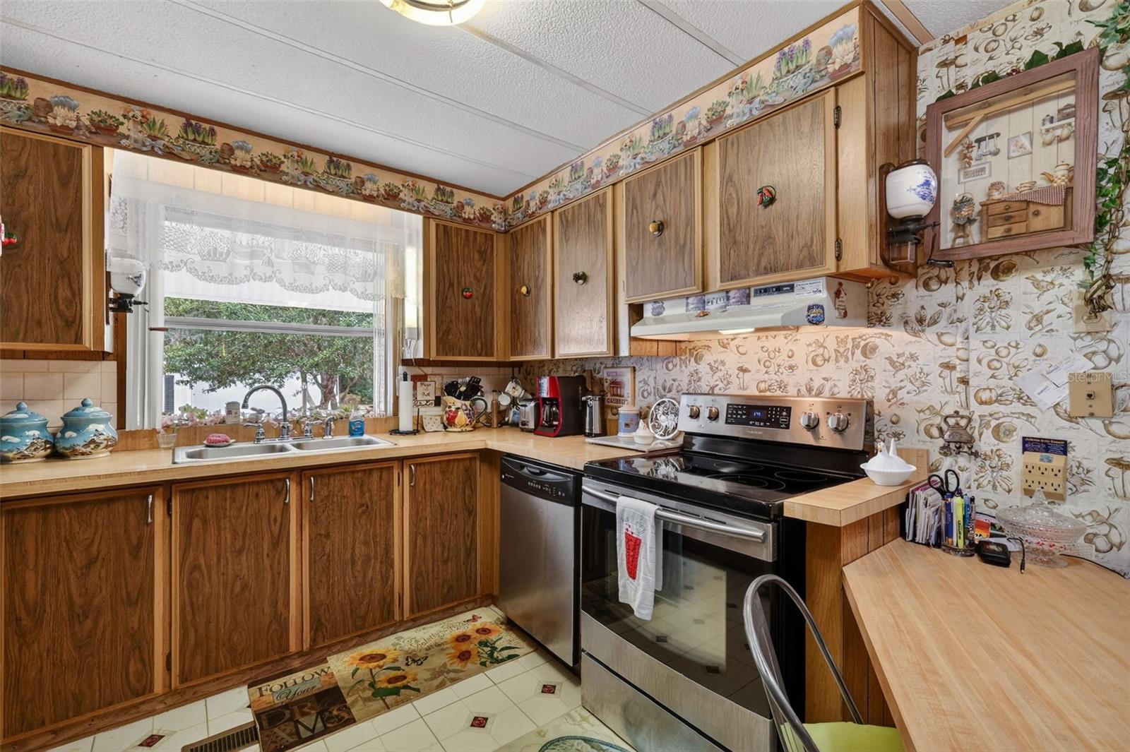 Image 12 of 35 For 9950 169th Street