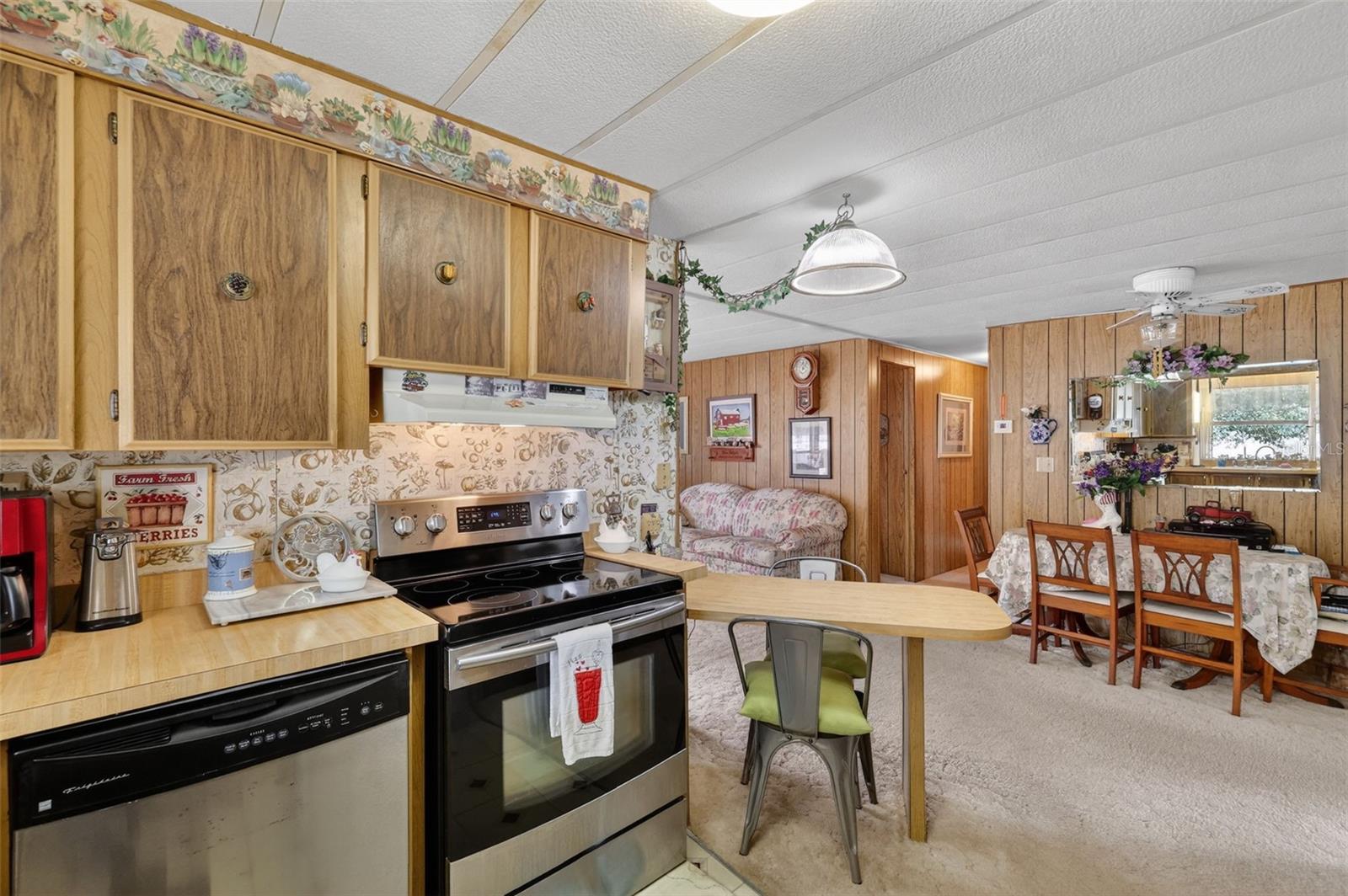 Image 14 of 35 For 9950 169th Street