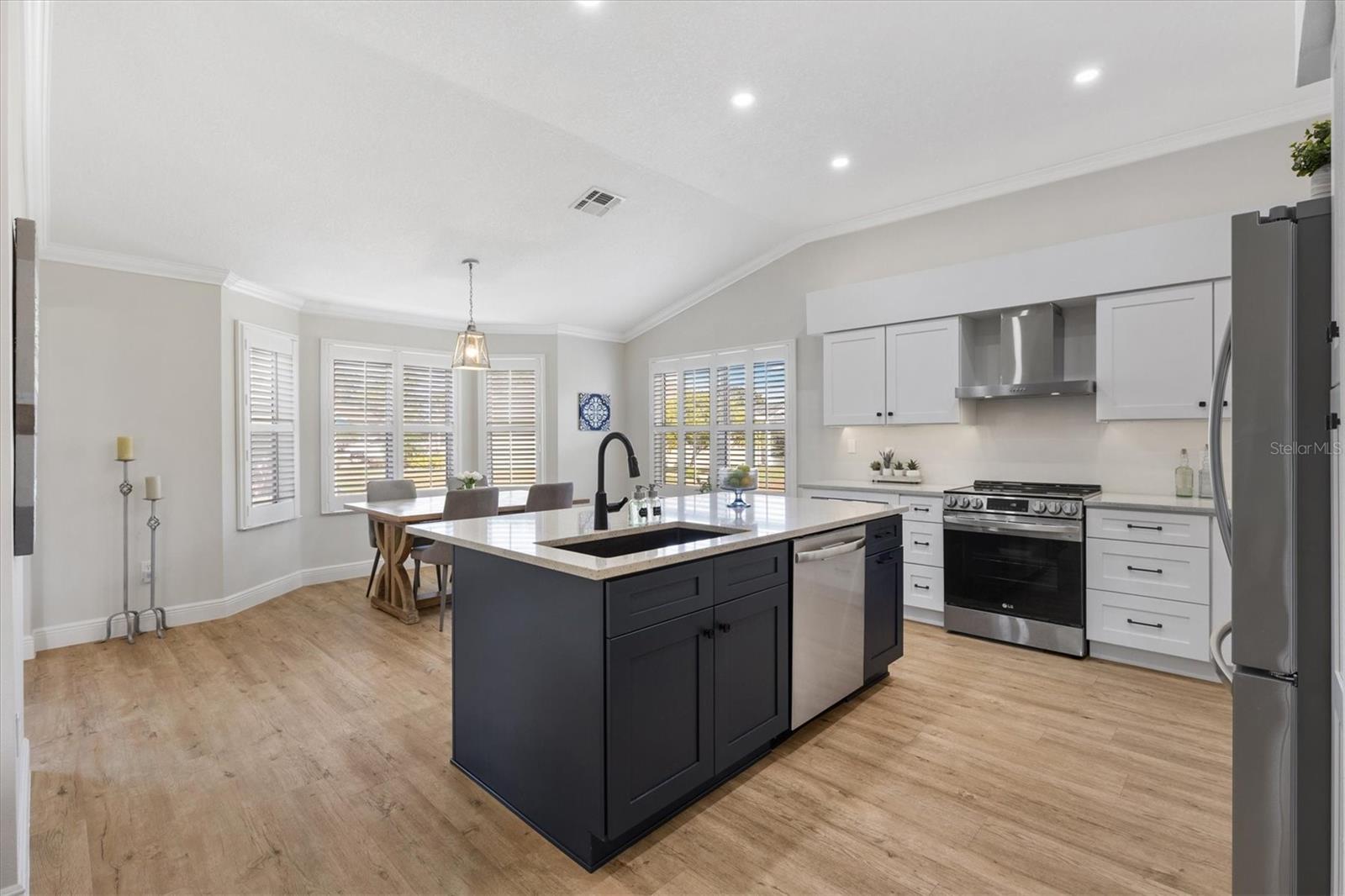 Image 14 of 41 For 1805 Santana Way