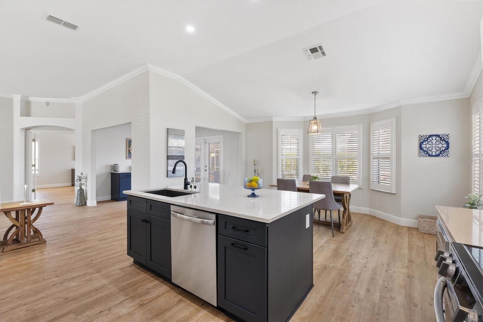 Image 16 of 41 For 1805 Santana Way