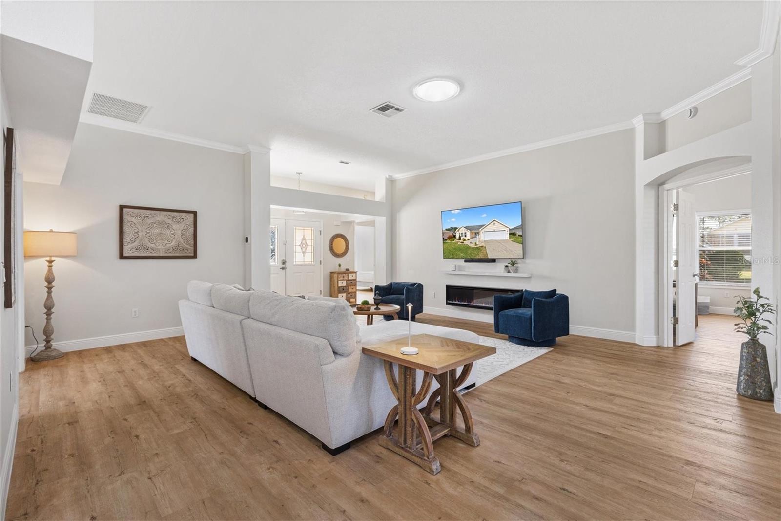 Image 8 of 41 For 1805 Santana Way