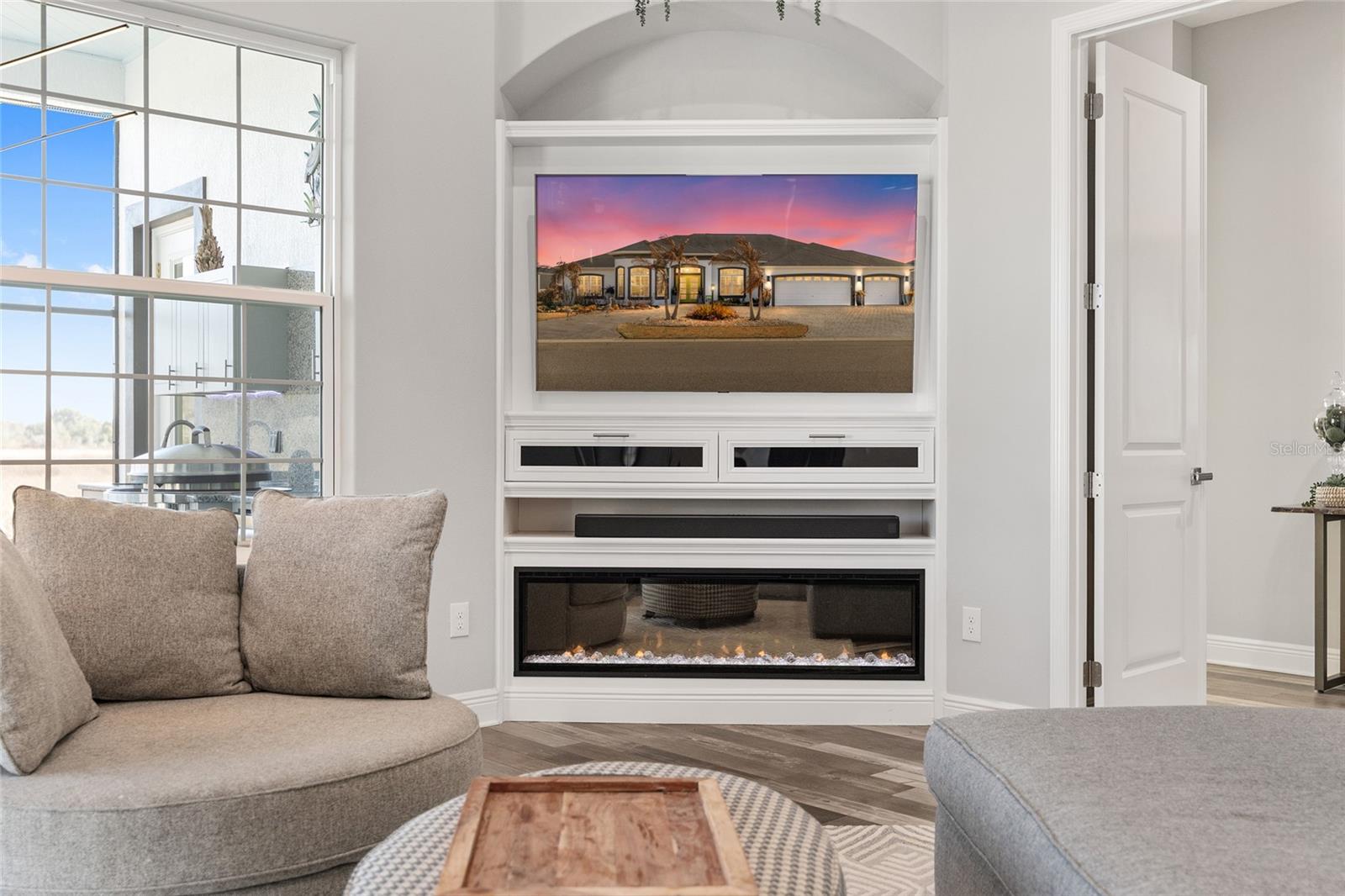 Image 34 of 97 For 657 Krietemeyer Path