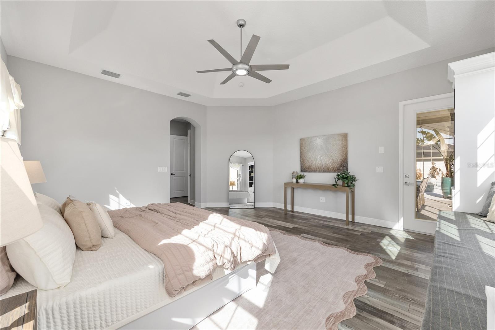 Image 40 of 97 For 657 Krietemeyer Path