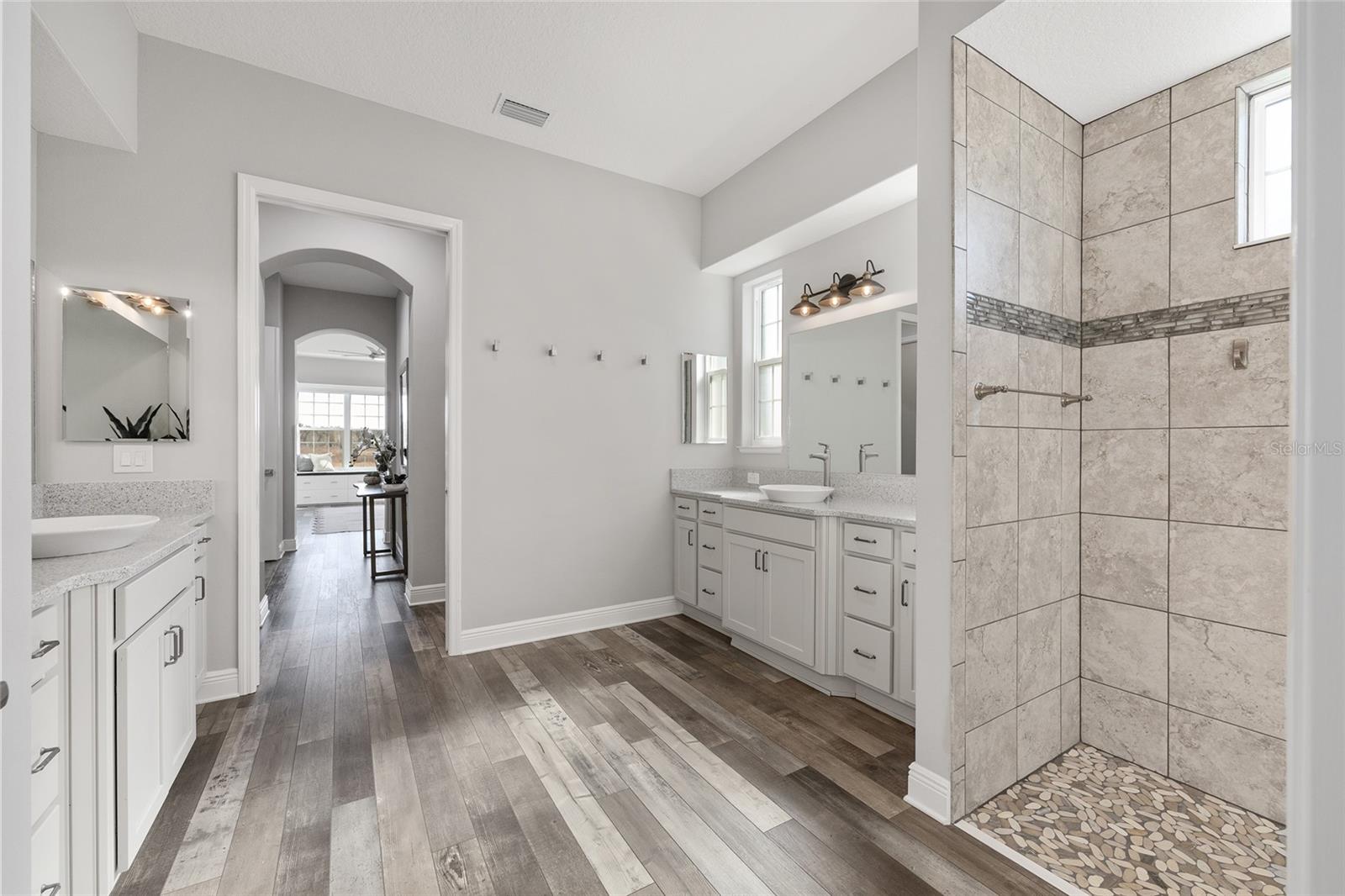 Image 45 of 97 For 657 Krietemeyer Path