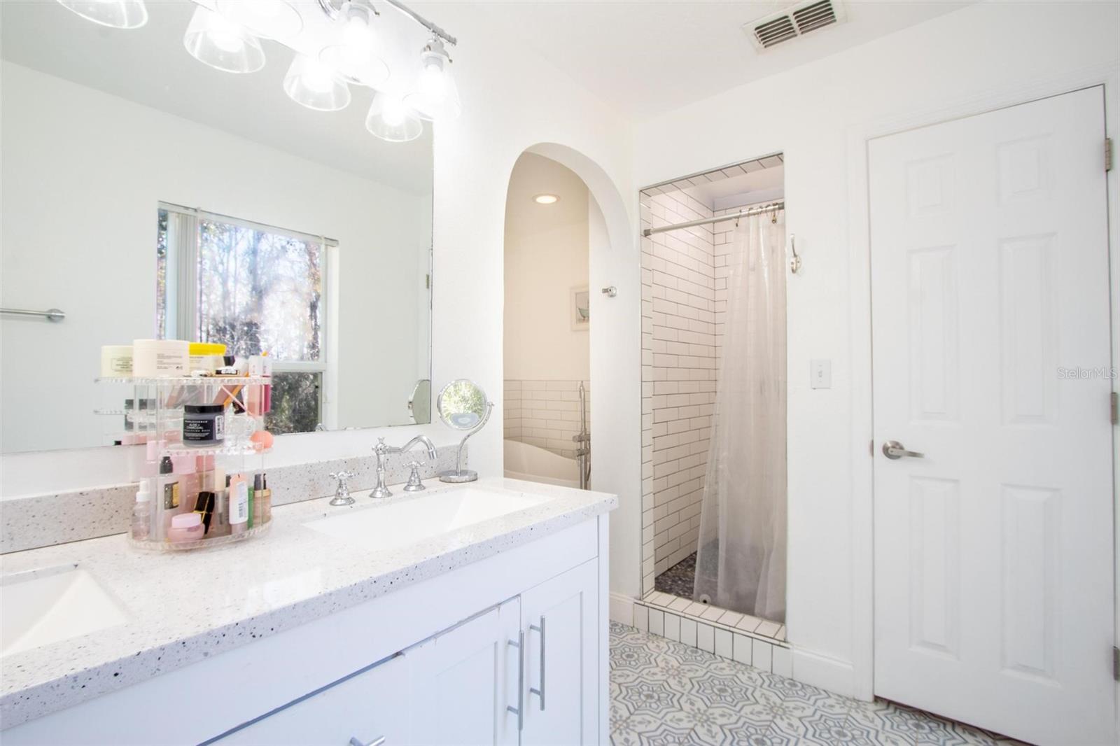 Image 19 of 28 For 1033 Tawny Eagle Drive