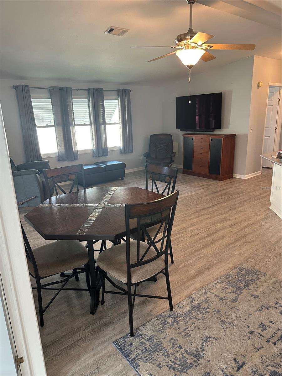 Image 14 of 25 For 729 Camelia Court