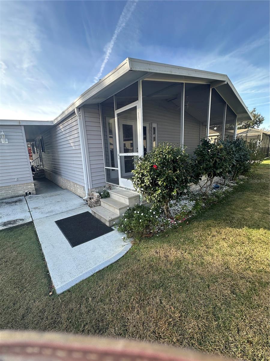 Image 23 of 25 For 729 Camelia Court