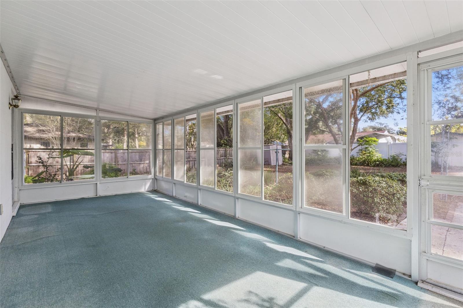 Image 23 of 36 For 141 50th Court