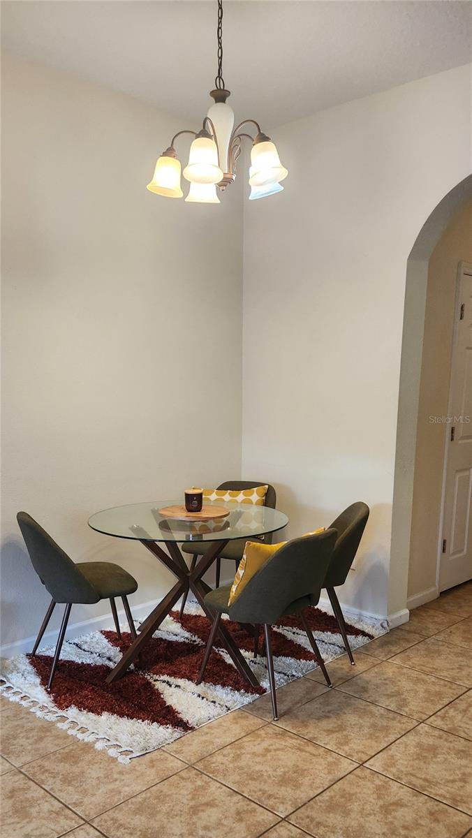 Image 10 of 29 For 16229 Old Ash Loop