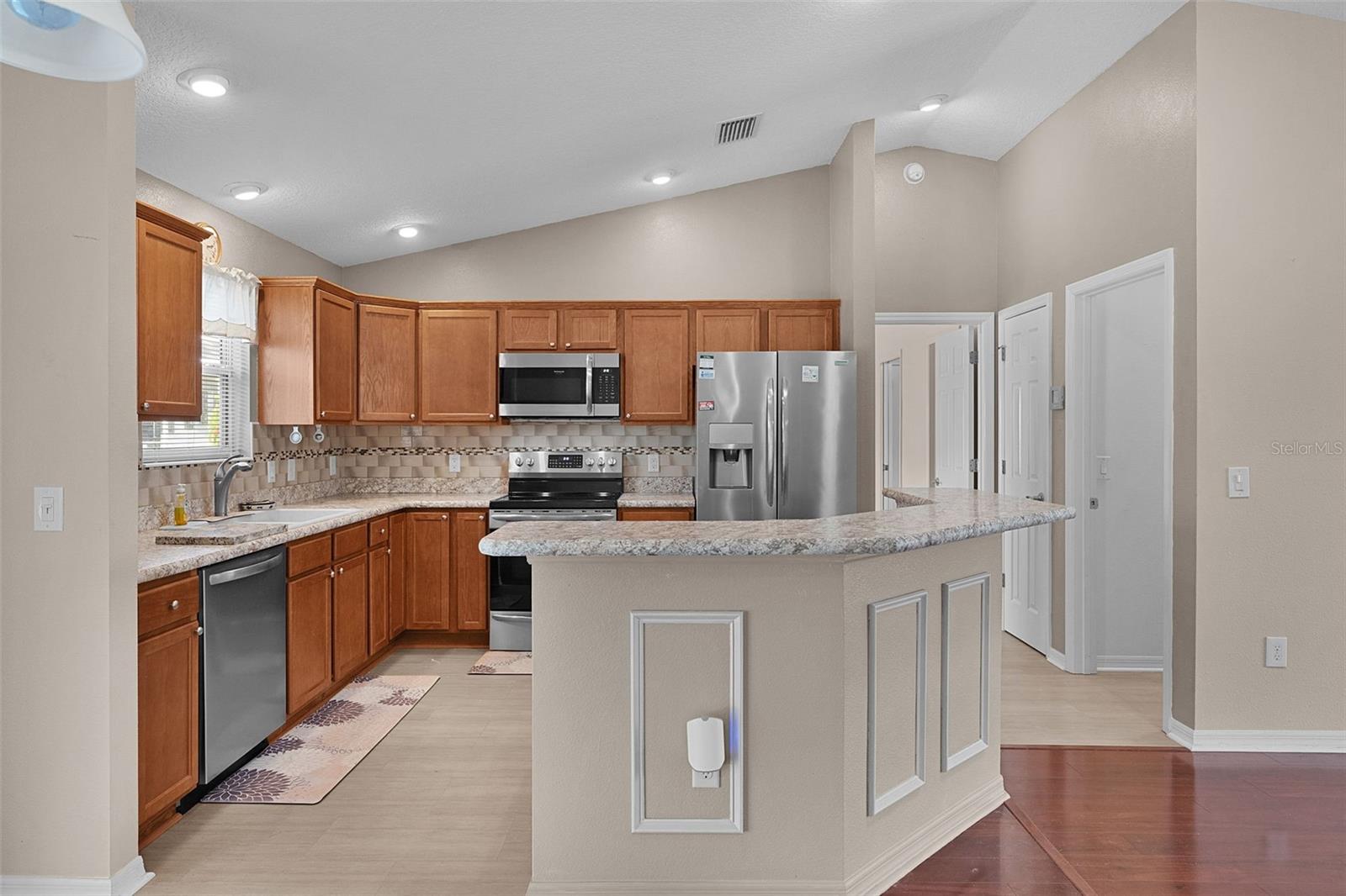 Image 15 of 47 For 909 Abaco Path