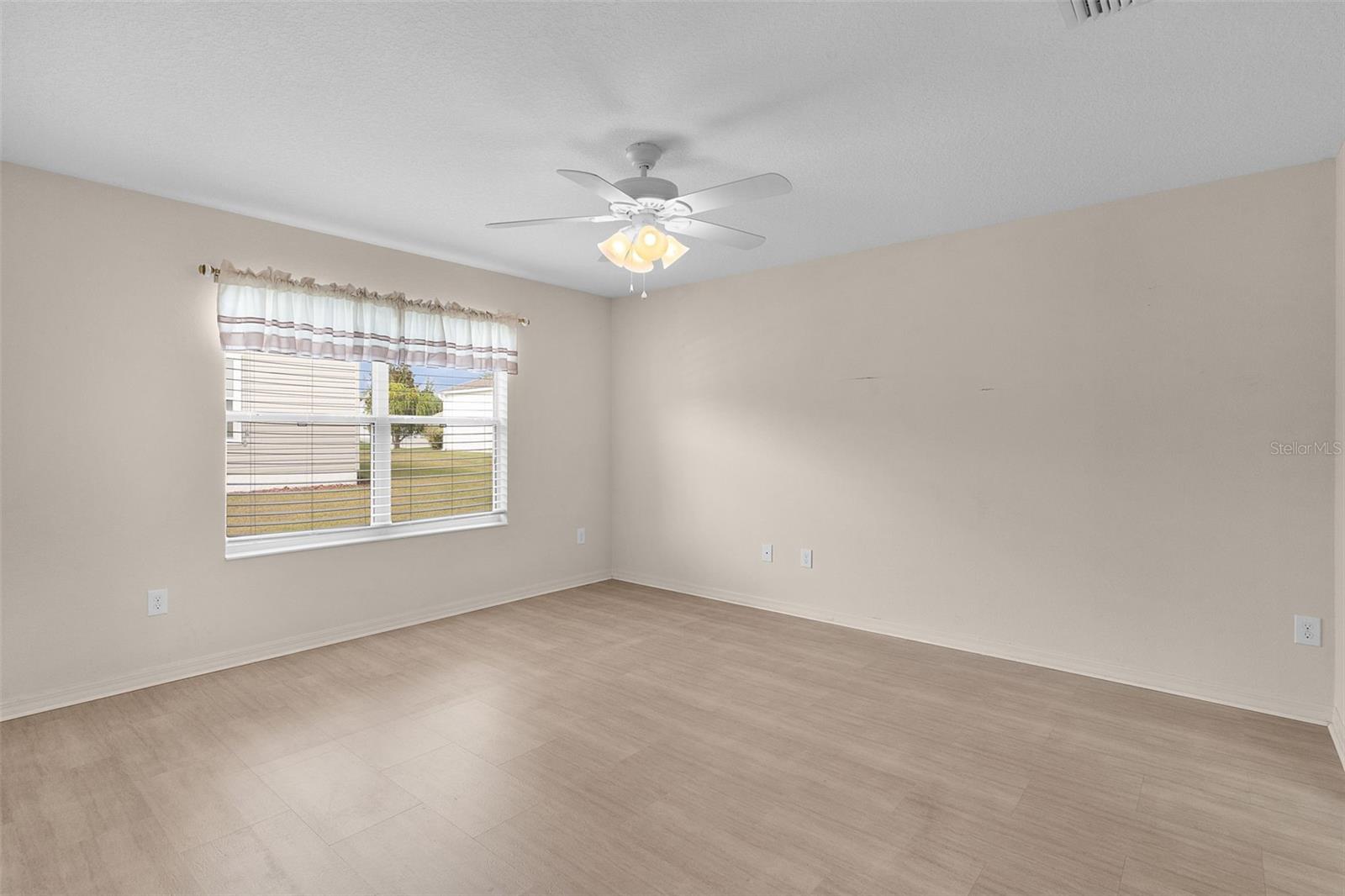 Image 20 of 47 For 909 Abaco Path