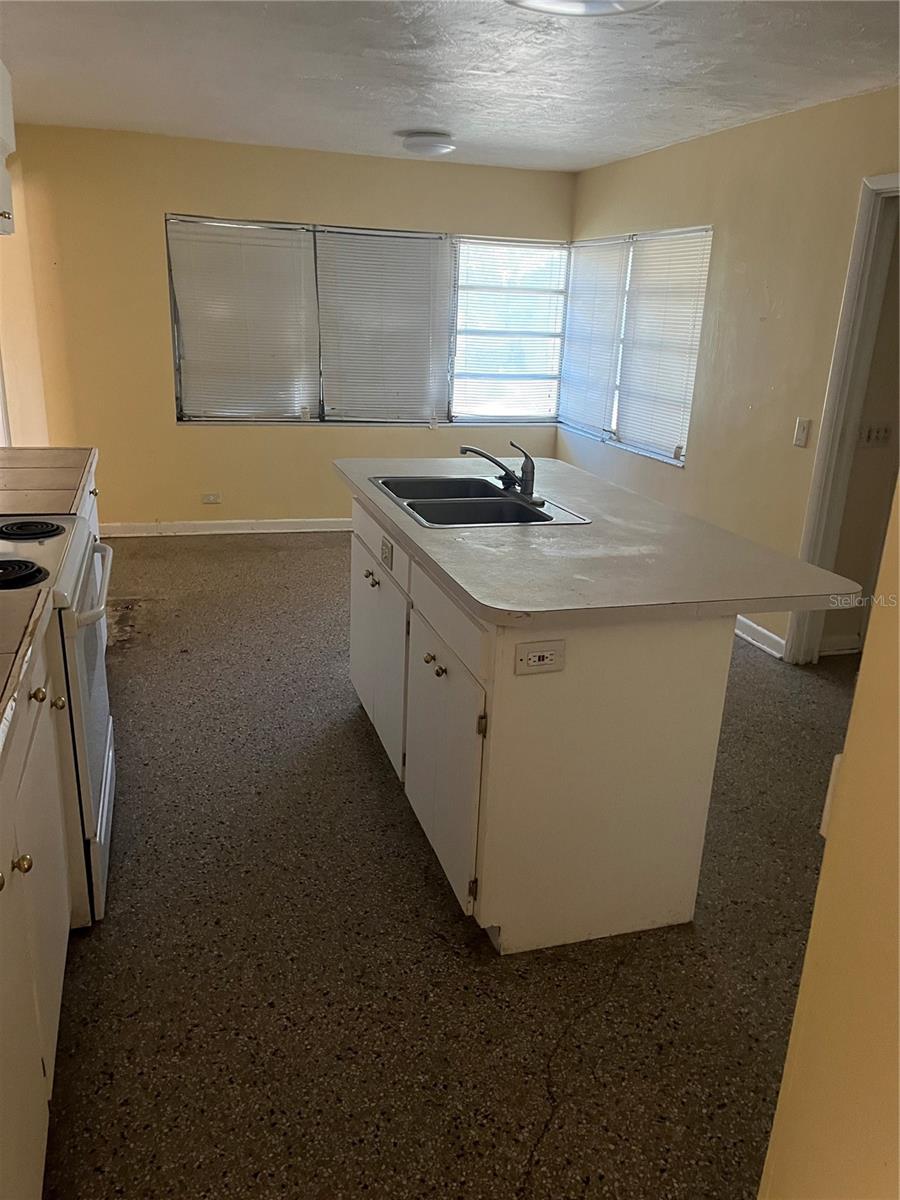 Image 19 of 25 For 214 Osceola Street