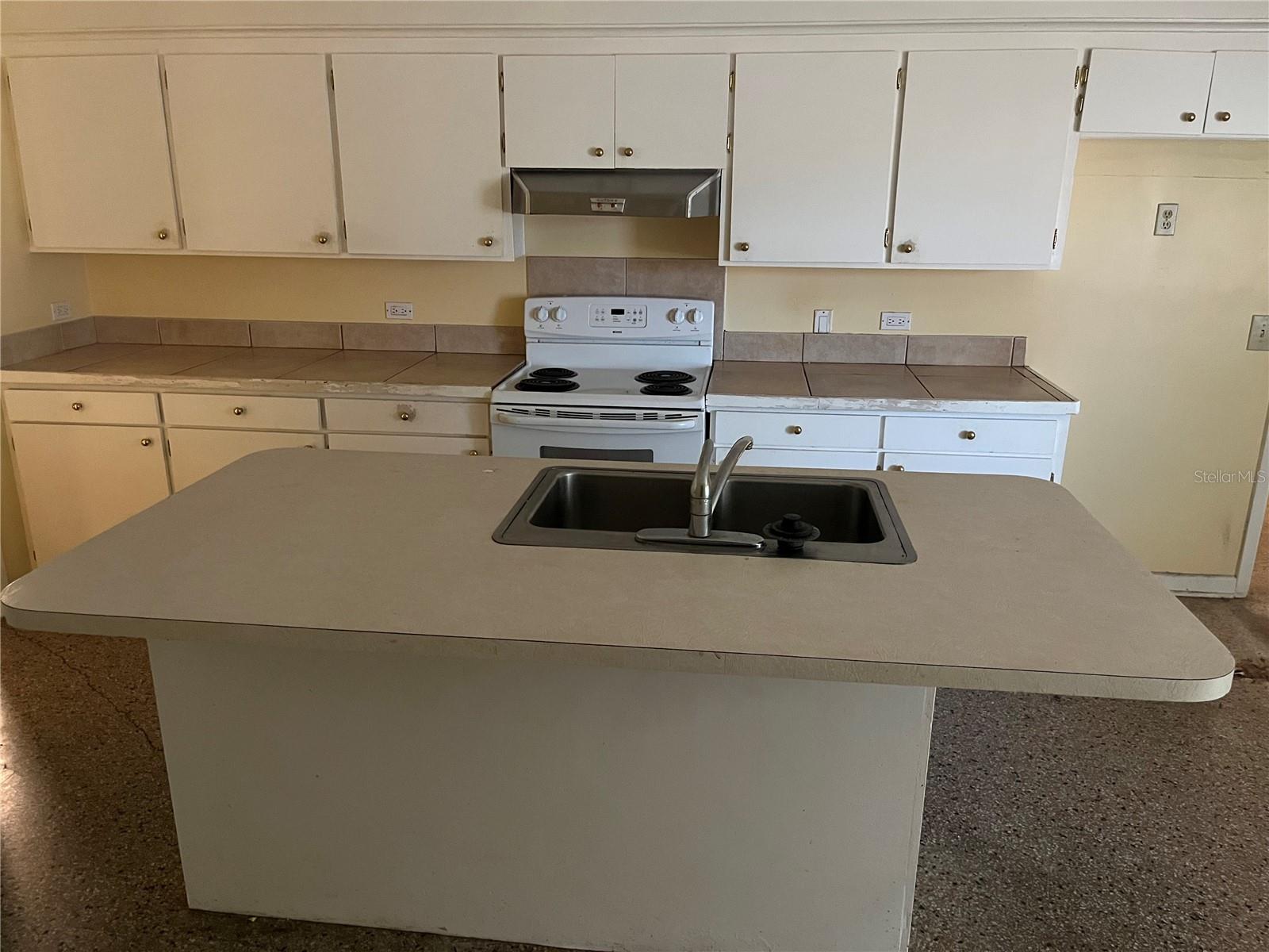 Image 20 of 25 For 214 Osceola Street