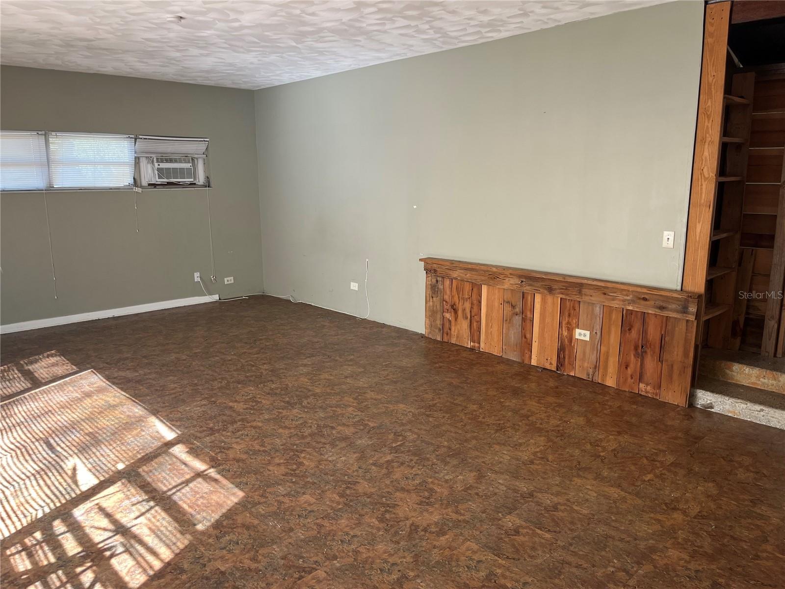 Image 4 of 25 For 214 Osceola Street