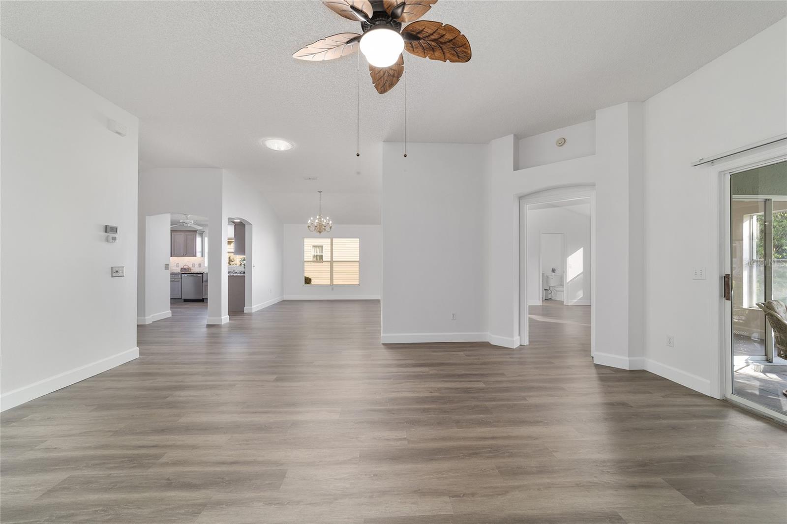 Image 20 of 61 For 1211 Cabella Circle