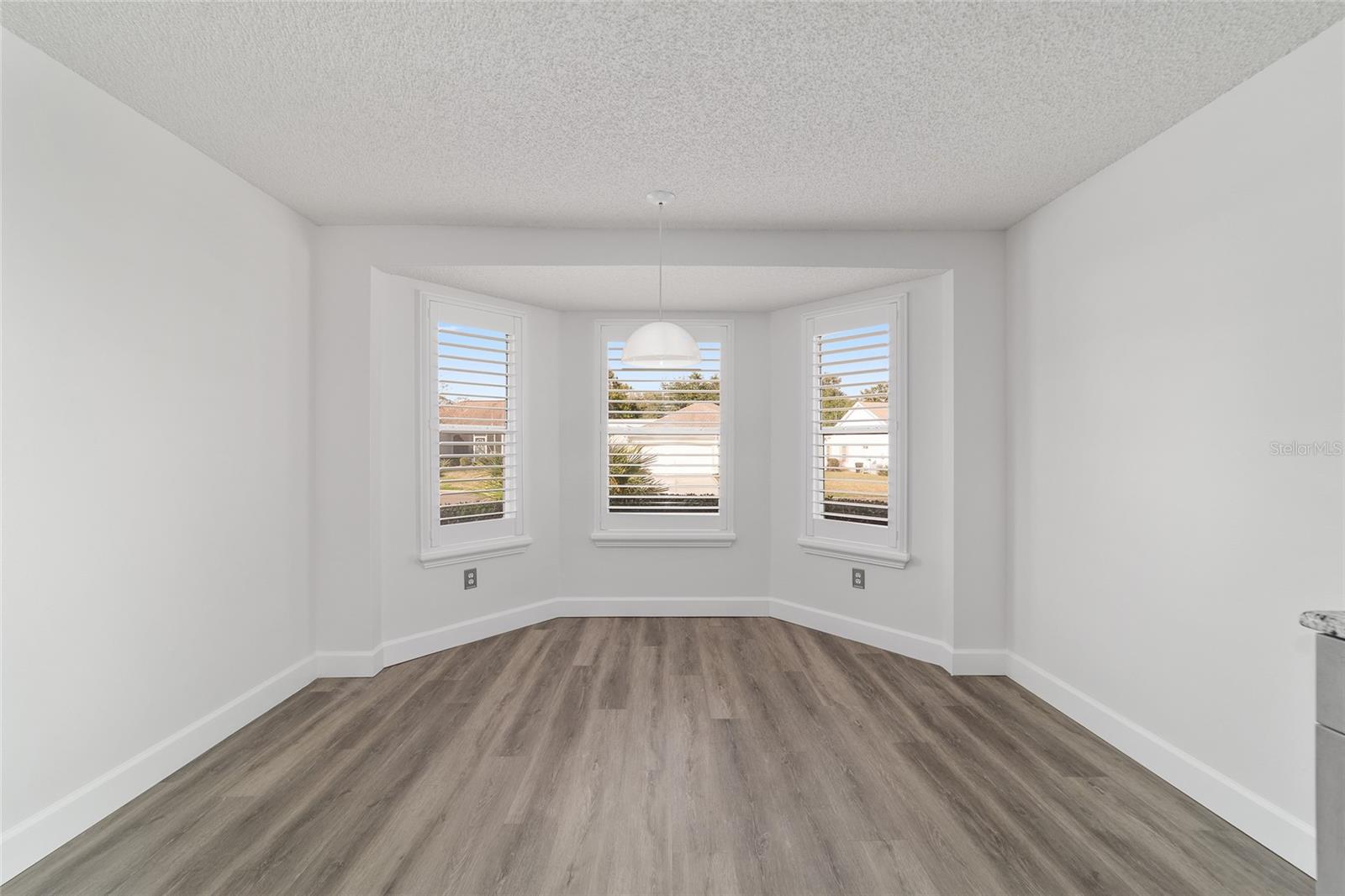 Image 33 of 61 For 1211 Cabella Circle