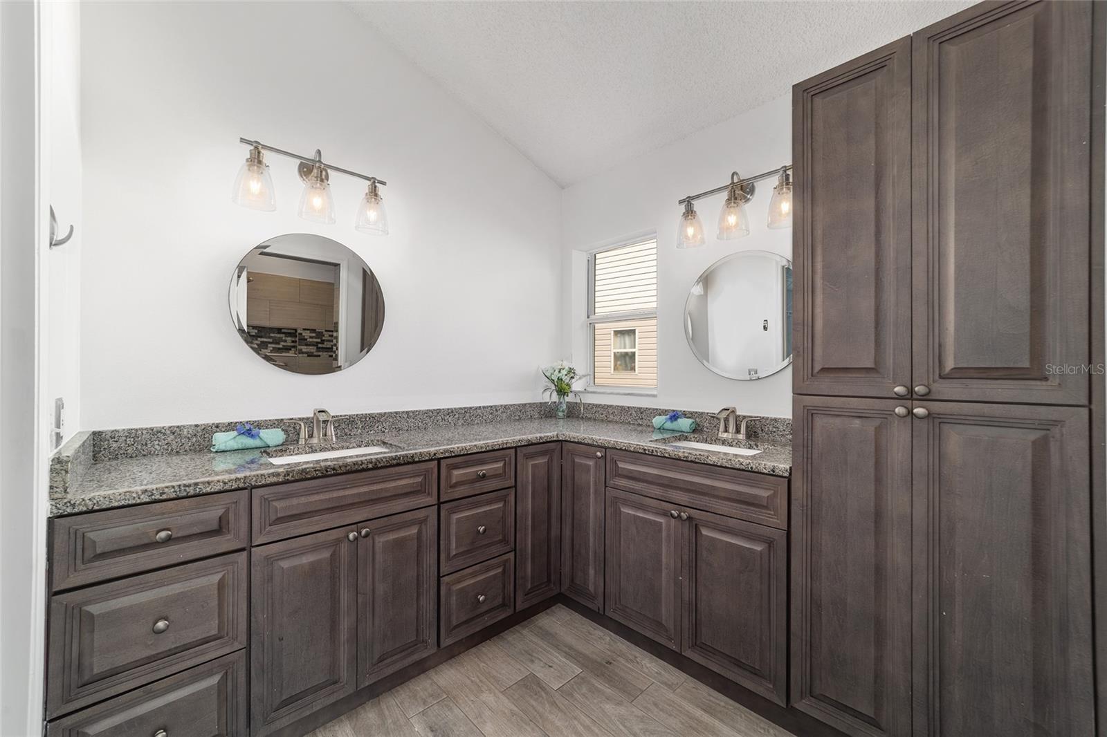 Image 38 of 61 For 1211 Cabella Circle