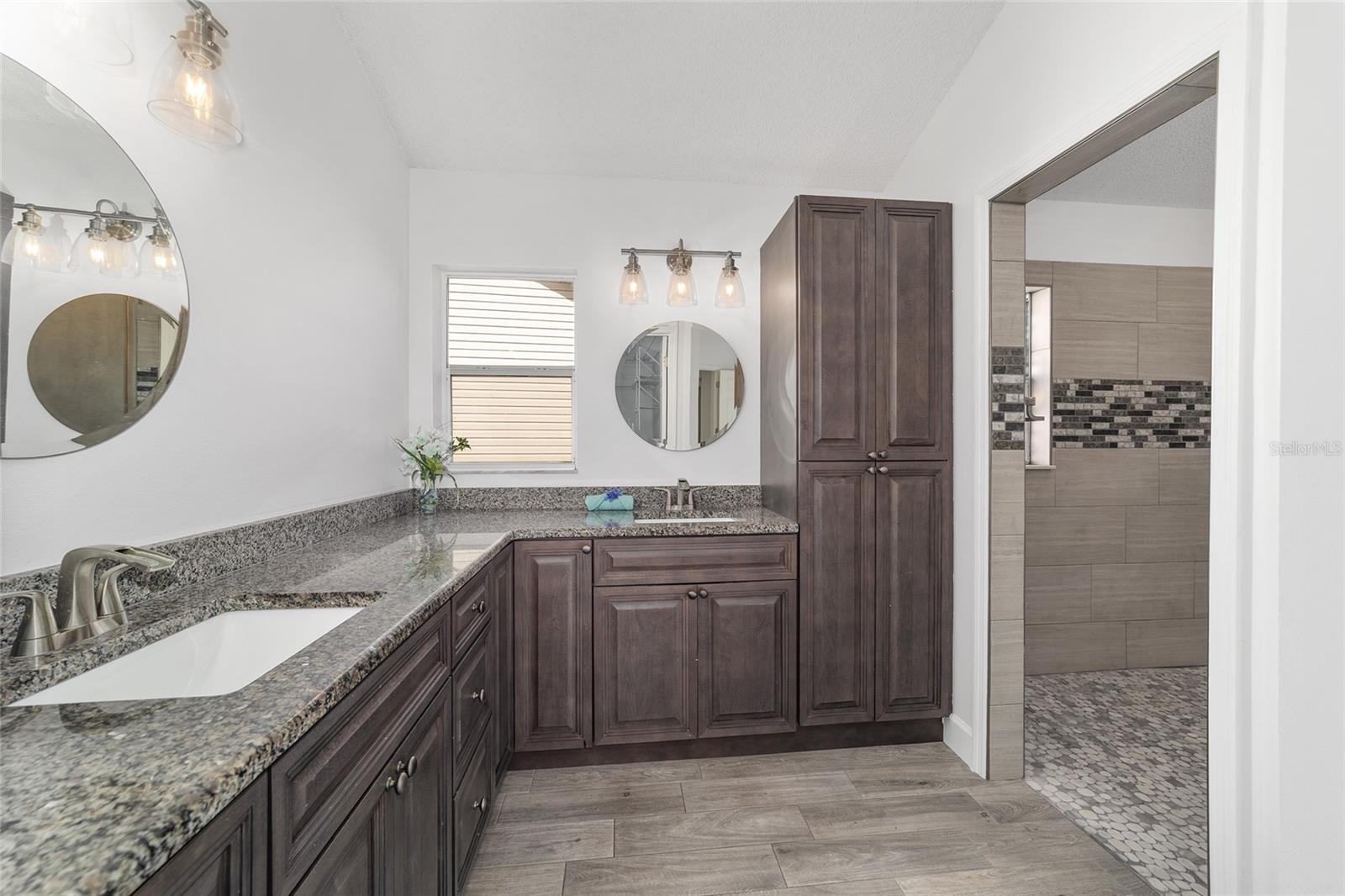 Image 6 of 61 For 1211 Cabella Circle