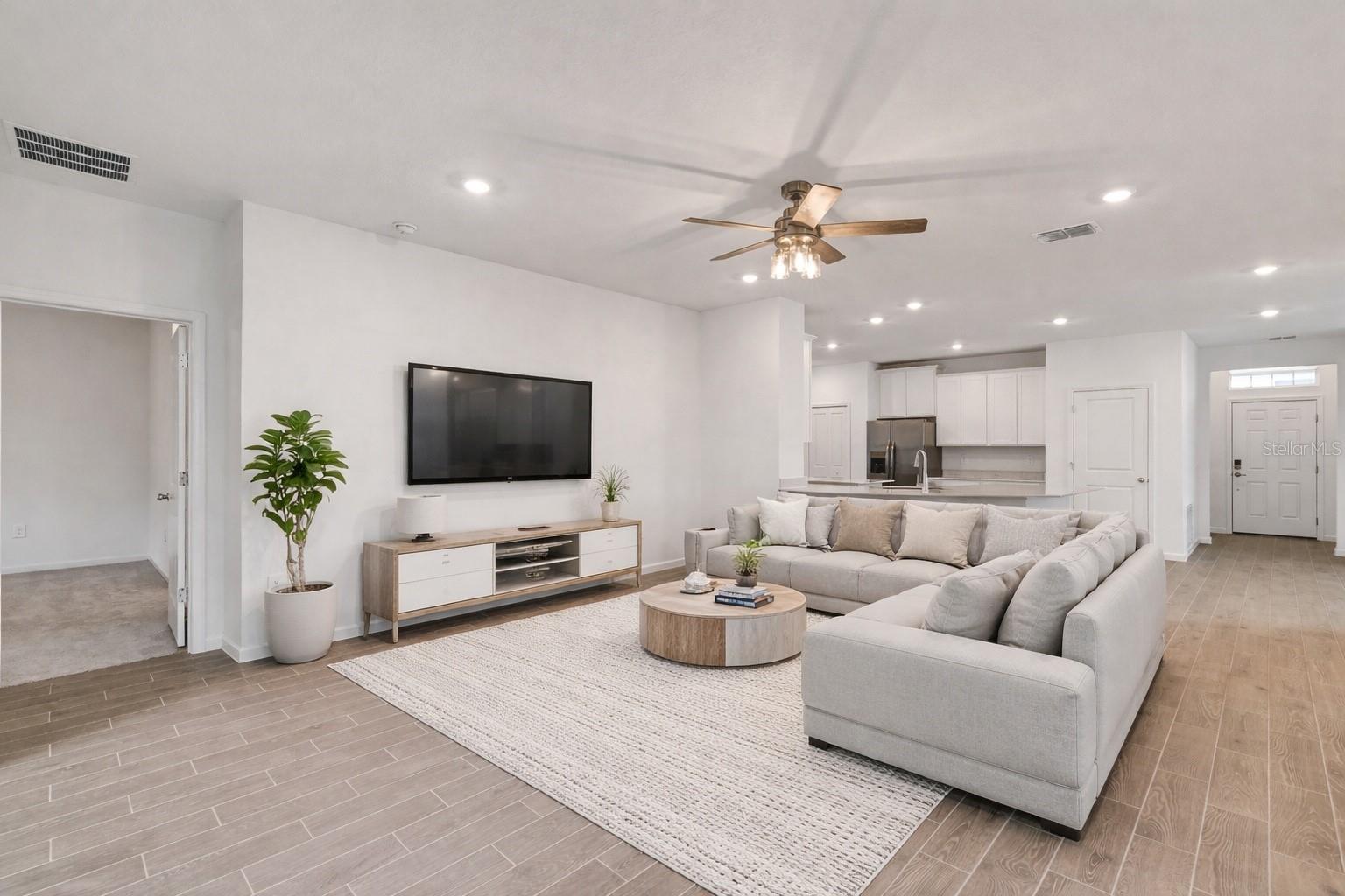 Image 5 of 34 For 19438 79th Street